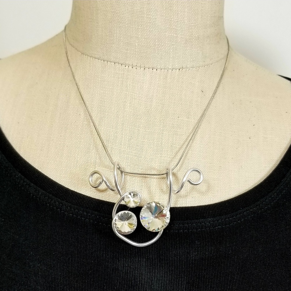 3 Crystal Aluminum Bail Pendant for Necklace Scarf